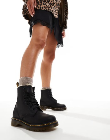 1460 serena black wyoming boots in black leather