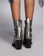 leather heeled cowboy boot in silver