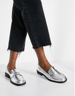Wide Fit Mensy loafers in silver